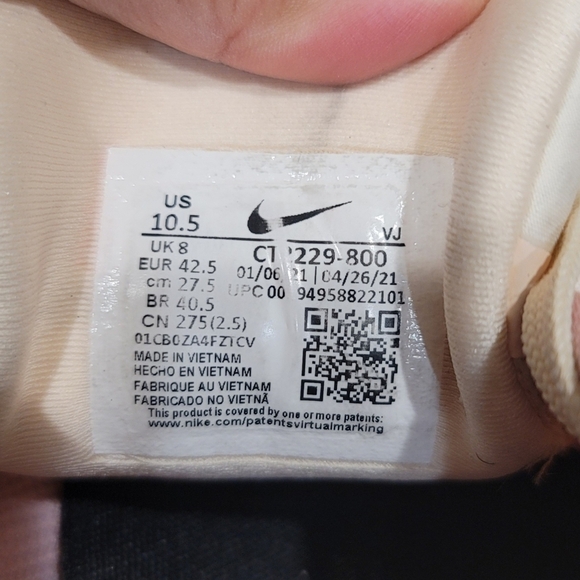 Nike ZoomX Invincible Run Flyknit Running Sneakers - Sz 10.5 US WMNS - Picture 7 of 10